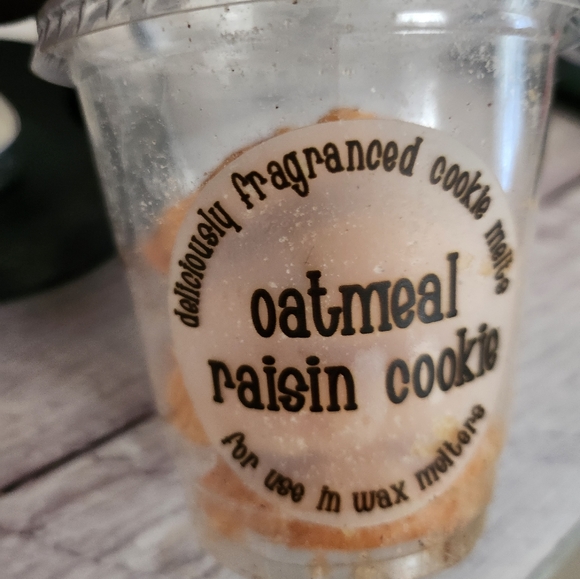 Mini cast iron skillet wax melter + melts - Picture 5 of 5